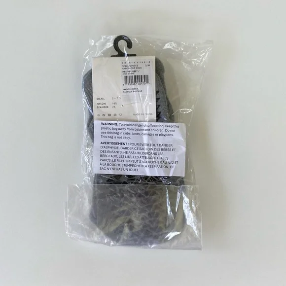 Pointe Studio Union Full-Foot Grip Socks, Pilates Barre & Yoga Socks S/M (5-7.5) - Picture 2 of 9